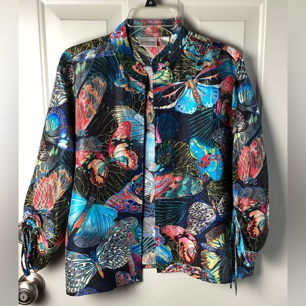 Chico's Black Multicolor Butterfly lightweight top 100% Silk